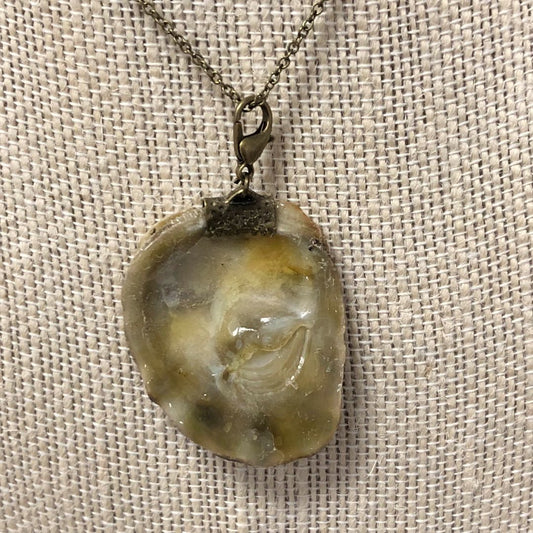 Natural - Oyster Shell Necklace