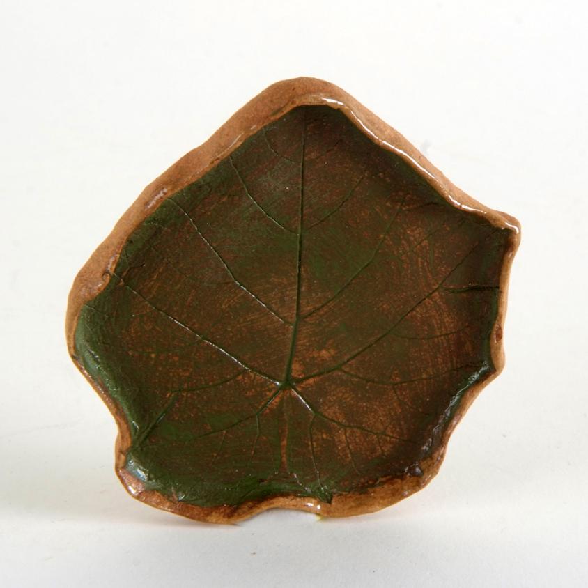 Medium Ceramic Leaf Plate
