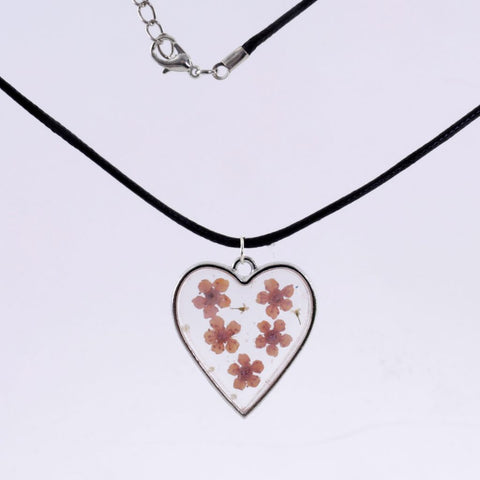 Heart Shaped Resin Resin Necklace with Pink Flowers